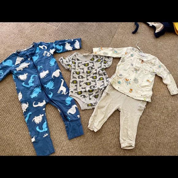 Baby Boy 12-18 Month Bundle of Clothes - Picture 5 of 9